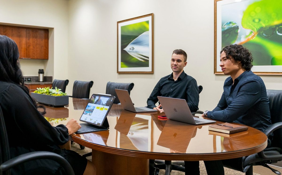 Business Workspaces meeting room